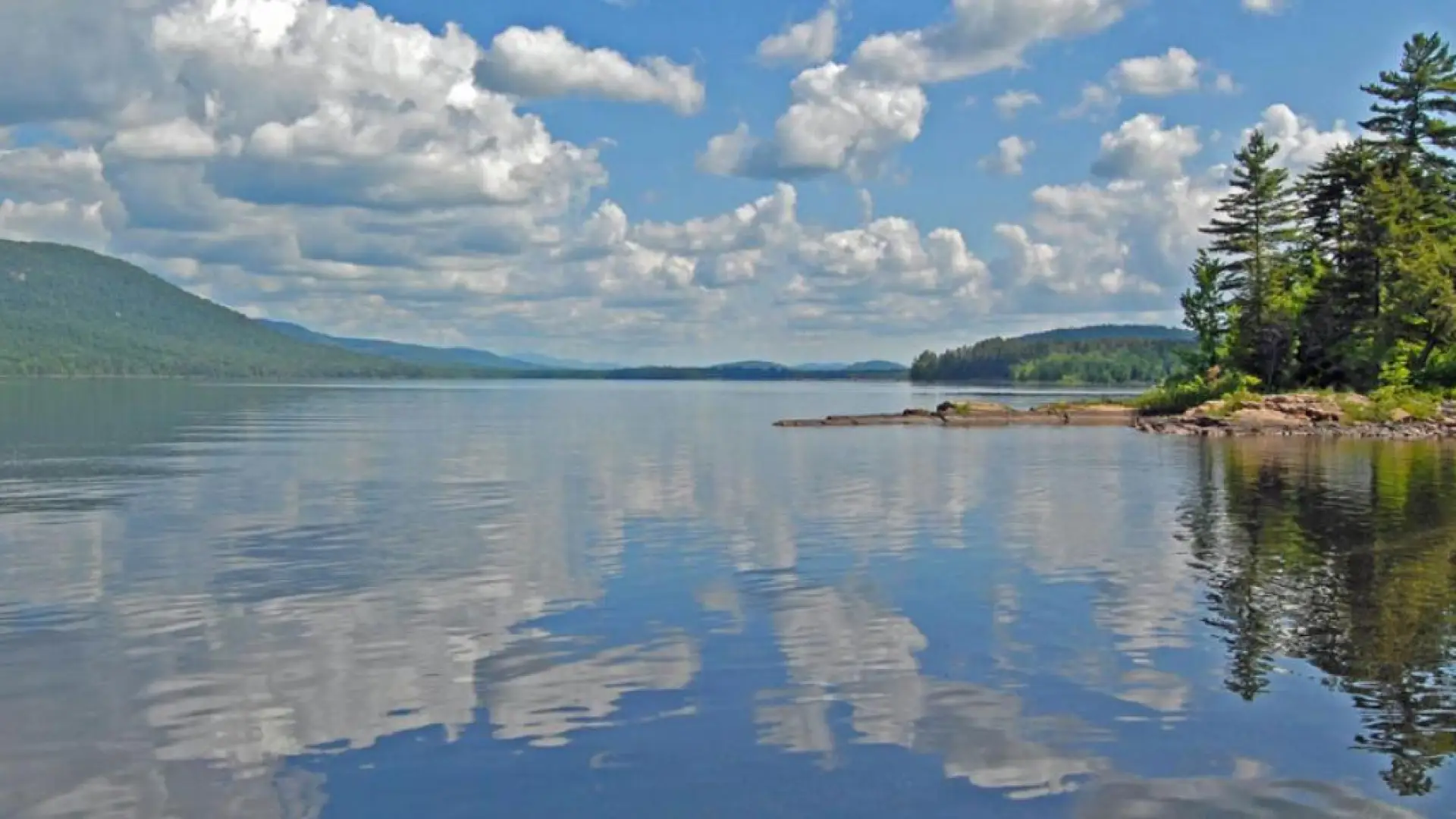 The lake has wonderful vistas for photography.