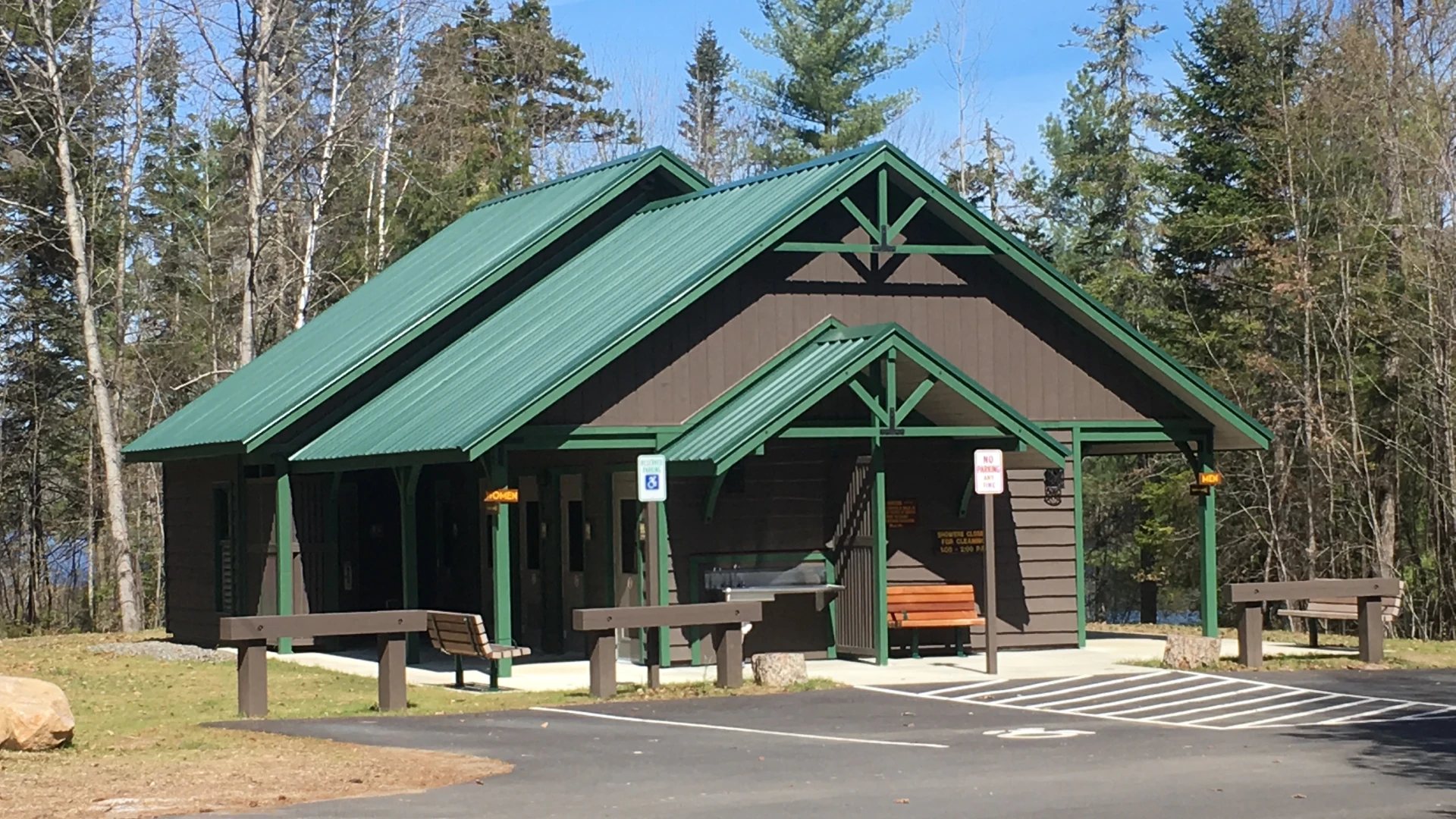 New bathhouse at the Lake Durant State Campground