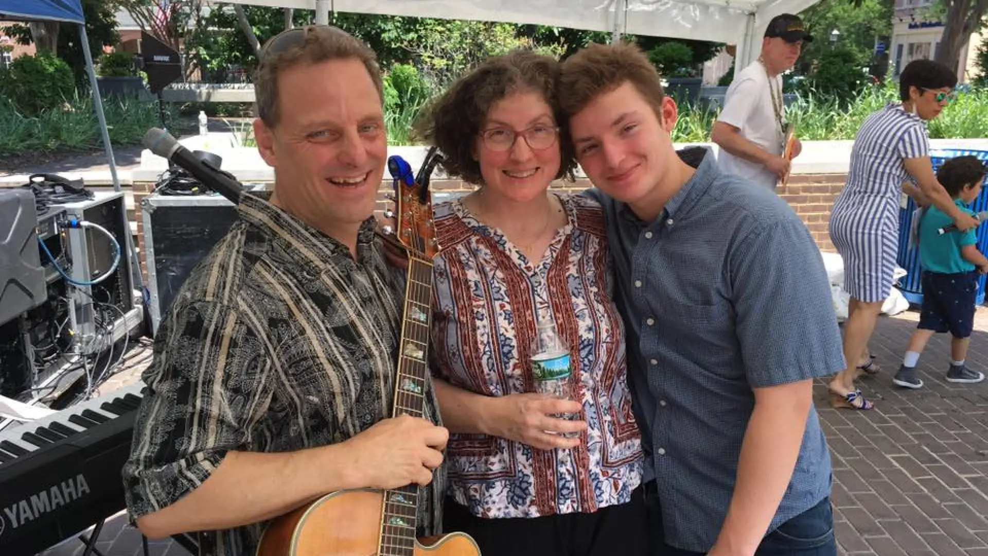 Darryl, Julia & Charlie Murdock