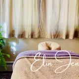 massage bed with logo