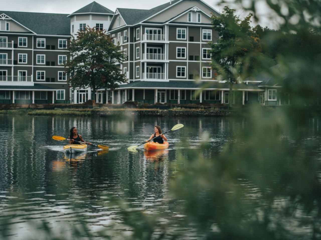 Paddling by the VOCO hotel.