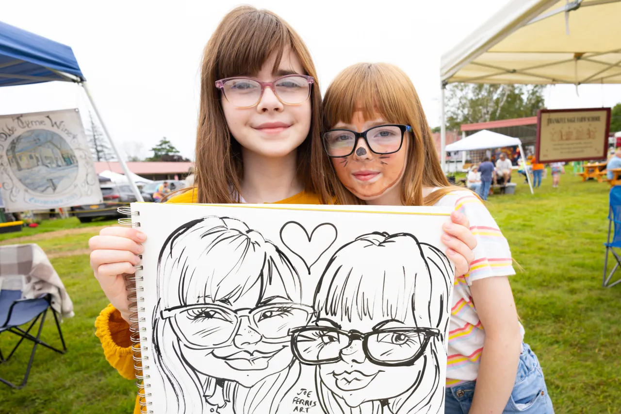 kids with drawing