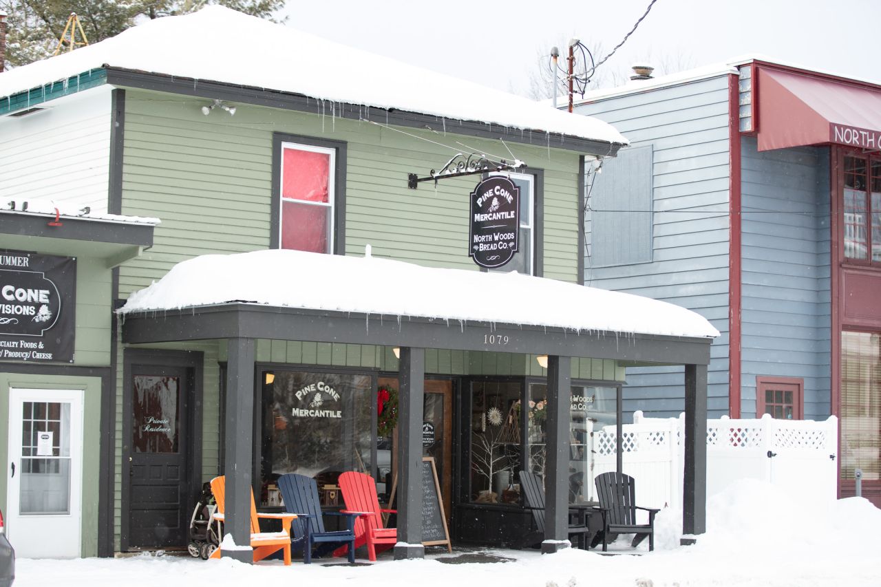 Pine Cone Mercantile in the winter.