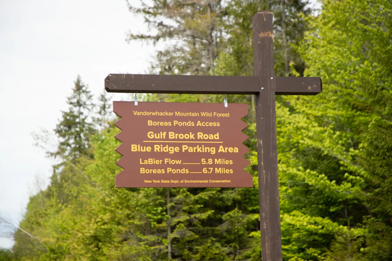 Signage for biking to Gulf Brook Road.