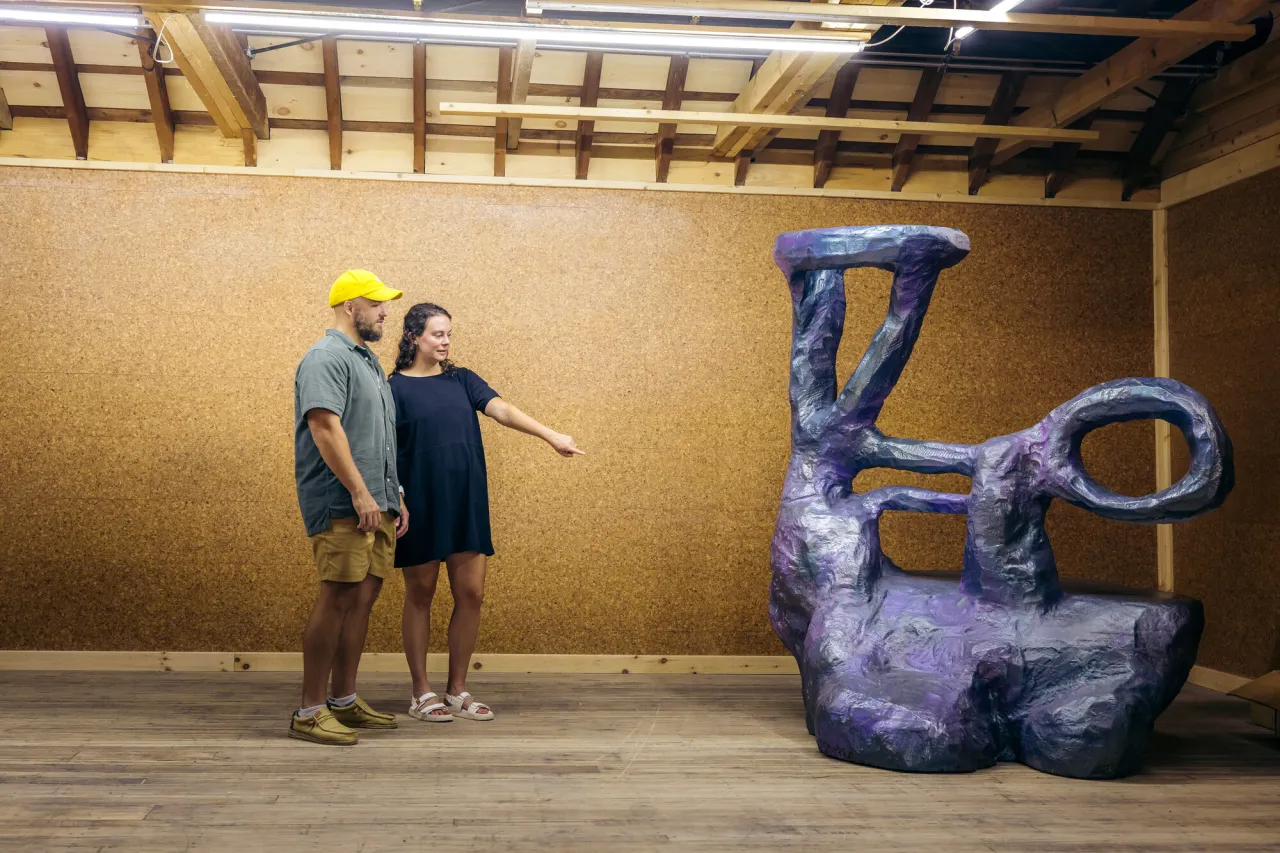 couple with sculpture