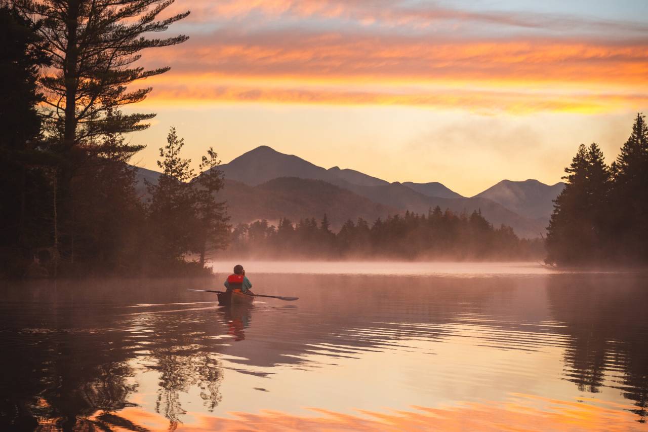 A fall sunrise paddle on Boreas Ponds.