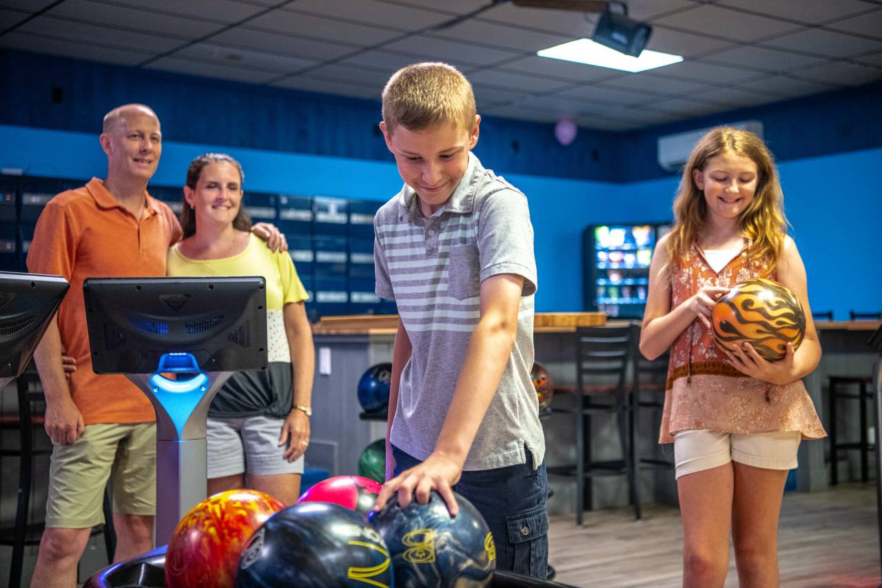 A family bowling at Lakeview Lanes